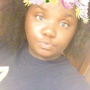 Meet your Posher, Brianna